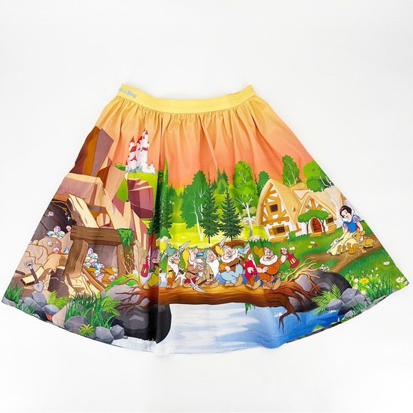 Loungefly Stitch Shoppe X Disney Snow White Smile and a Song Sandy Skirt - Picture 2 of 8
